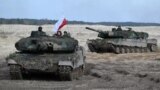 За даними міністерства оборони Польщі на листопад 2023 року польське військо налічувало 186 тисяч. Планують зібльшити до 300 тисяч солдатів