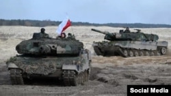 За даними міністерства оборони Польщі на листопад 2023 року польське військо налічувало 186 тисяч. Планують зібльшити до 300 тисяч солдатів