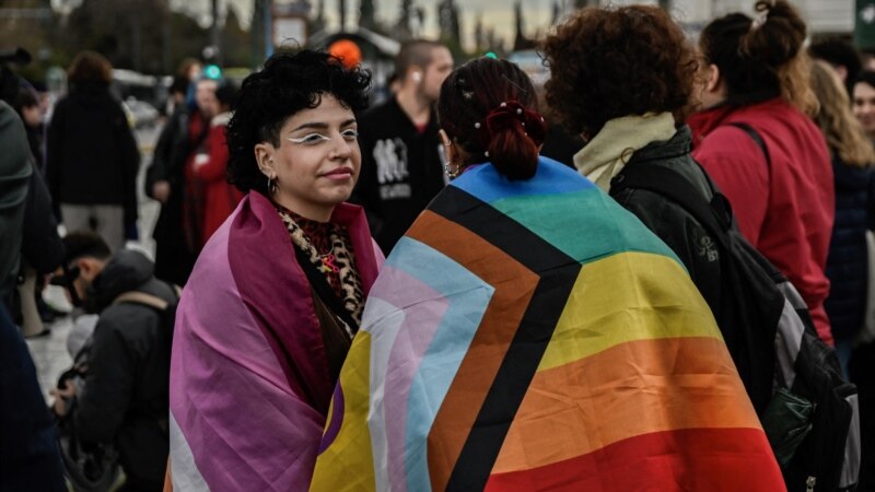 پارلمان یونان ازدواج همجنس‌گرایان را قانونی کرد