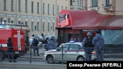 Ռուսաստան - Ոստիկանները դեպքի վայրում, Սանկտ Պետերբուրգ, 2-ը ապրիլի, 2023թ.
