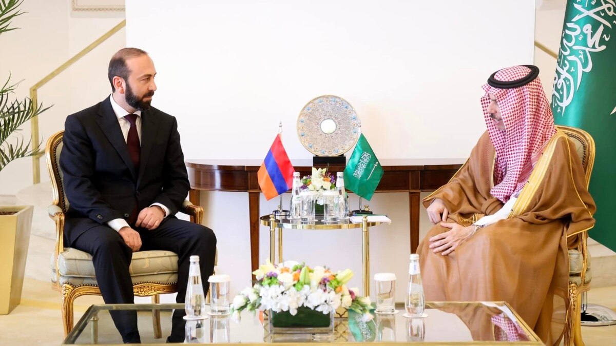 Foreign Ministers of Armenia and Saudi Arabia discuss regional matters