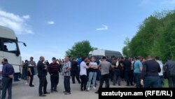 Armenia - Residents of border villages in Tavush province block a highway outside Kirants village, April 20, 2024.