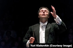 Ignat Solzhenitsyn, the middle son of Aleksandr Solzhenitsyn, is now an acclaimed conductor and pianist based in New York. He is the principal guest conductor of the Moscow Symphony Orchestra and conductor laureate of the Chamber Orchestra of Philadelphia.