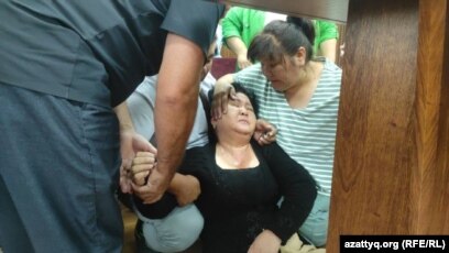 Marvel супер қаһарманының порносын көріңіз Жетілген, сымбатты әйелді трахает