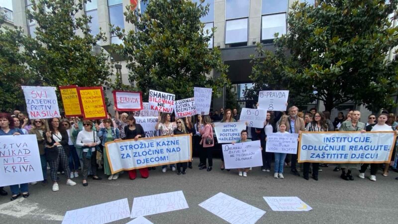 Protesti u Podgorici zbog smanjenja kazne za silovanje djevojčice sa 15 na 8 godina 