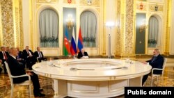 Russia - Russian President Vladimir Putin, Azerbaijani President Ilham Aliyev and Armenian Prime Minister Nikol Pashinian meet in Moscow, May 25, 2023.
