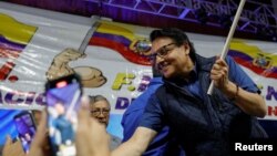 Predsednički kandidat u Ekvadoru, Fernando Viljavisensio govorio na skupu u školi nekoliko minuta pre nego što je ubijen, Kito, 9. avgust 2023.