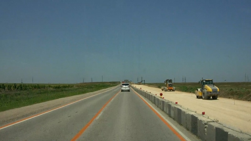 Автомобильную дорогу на востоке Крыма расширяют до четырех полос (фото) 