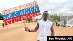 A pro-Russian demonstrator in Niger (file photo)