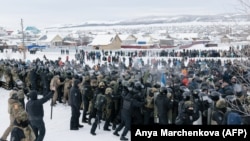 Сблъсъкът между руските органи на реда и протестиращите в Башкортостан (Башкирия) в Русия.