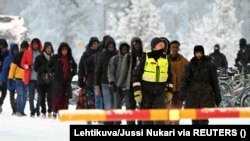 Finlanda, țară NATO, închide toate punctele de frontieră cu Rusia din cauza valului de migranți pe care îl descrie drept un război hibrid lansat de Kremlin pentru a o destabiliza. Fotografie din 23 februarie.