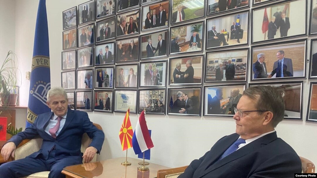 Средба на холандскиот амбасадор во Северна Македонија Дирк Јан Коп со лидерот на ДУИ, Али Ахмети 