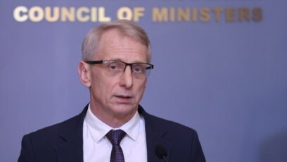 Премиерът Николай Денков е депозирал оставката си в Народното събрание