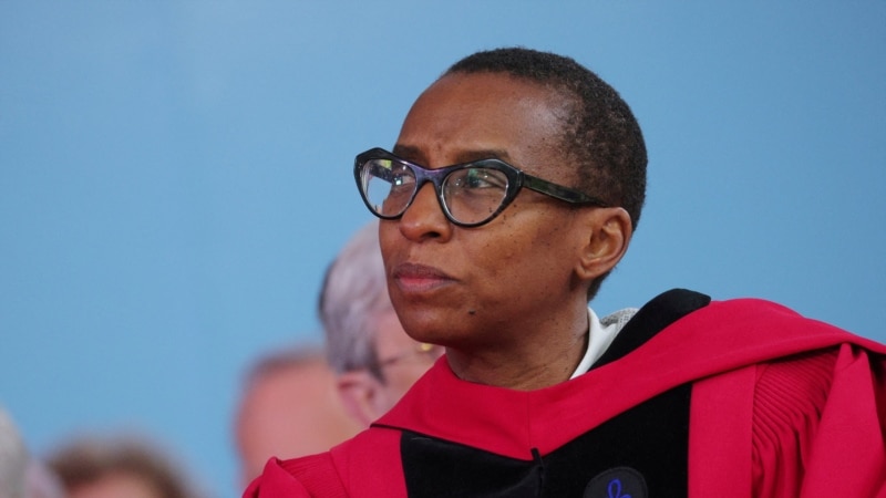 Первая чернокожая президент Гарвардского университета ушла в отставку