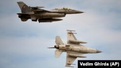 Në qendrën e trajnimit të pilotëve të avionëve F-16 në Rumani