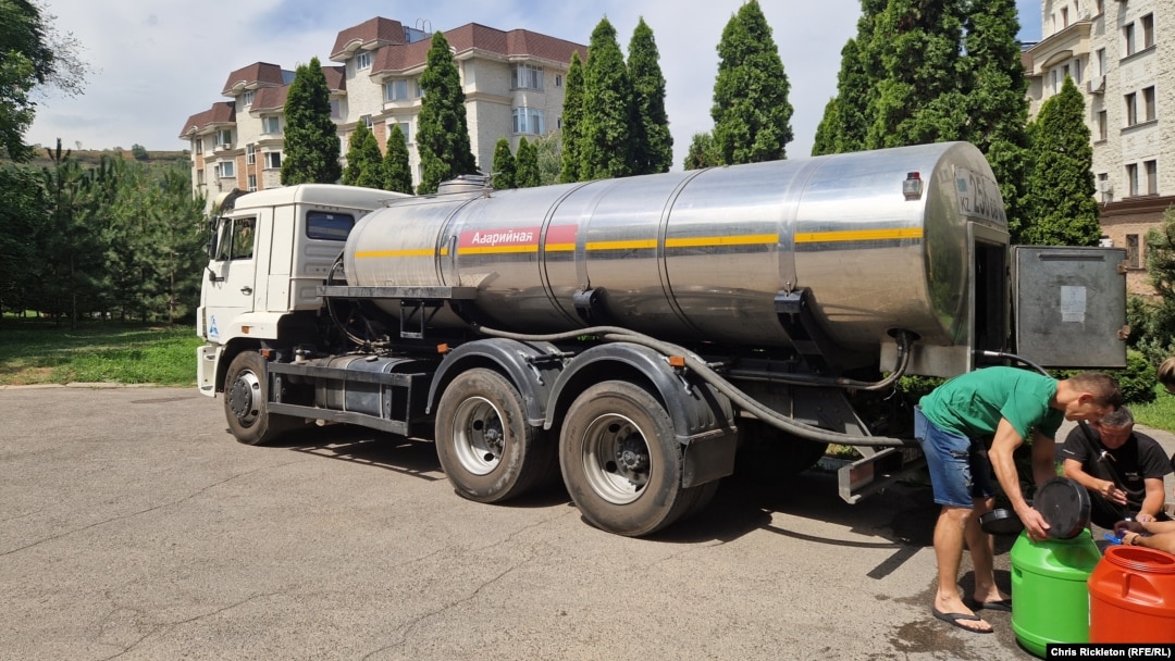 “Residents of the upper sections of Almaty are living worse than…residents on the very outskirts. They have no water, nothing to flush away feces, and nothing to make porridge with,” says journalist Mikhail Kozachkov.