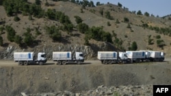 په افغانستان کې د ډبلیو اېف پي ټرکونه - انځور له ارشيفه 