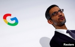Sundar Pichai, izvršni direktor kompanije Google i Alphabet, govori na konferenciji u Francuskoj kada je otvoren centar posvećen sektoru umjetne inteligencije u Parizu, 15. februar 2024.