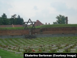 Мемориальное кладбище в Терезине