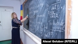 Profesoară de limba română la liceul „Mihai Eminescu” din Dubăsari, regiunea transnistreană