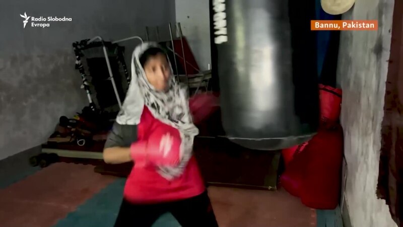 Pakistanka odbacuje burku radi boksačkog ringa
