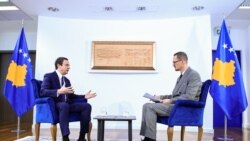 Premijer Kosova, Aljbin Kurti, tokom intervjua sa novinarom RSE Artonom Konuševcem, u Prištini 19.03.2024.