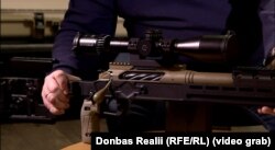 Складові гвинтівки для українських снайперів збирали по всьому світу