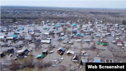 Fotografija poplavljenog grada Orala iz vazduha, Kazahstan, 19. april 2024.