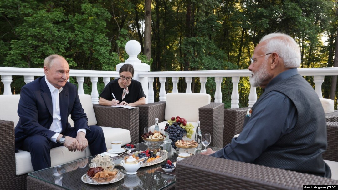 Indian Prime Minister Narendra Modi (right) meets with Russian President Vladimir Putin in Moscow on July 7.