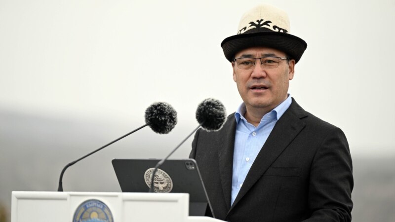 Президенти Қирғизистон нишасти хабарӣ баргузор намекунад