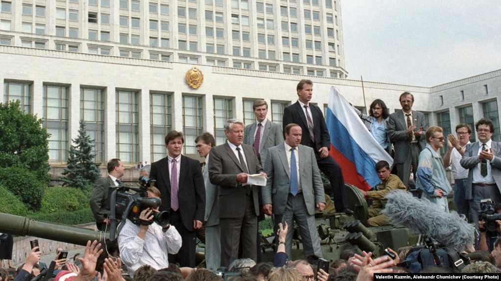 Russia -- Boris Yeltsin on a tank near the White House. August 1991