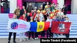 Reprezentanți ai „Gărzii Tinere” a Partidului Socialiștilor din R. Moldova, alături de colegii lor din Rusia, la Festivalul mondial de tineret de la Soci.