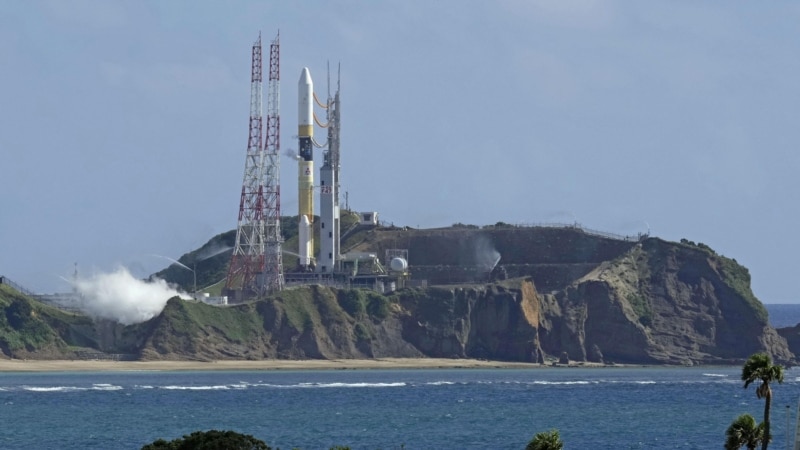 იაპონიამ წარმატებით გაუშვა კოსმოსში მზიდი რაკეტა პირველი მთვარემავლით
