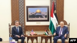 Sekretari amerikan i Shtetit, Antony Blinken në takim me liderin e Autoritetit Palestinez, Mahmouad Abbas.