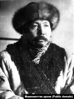Абдыкадыр Орозбеков, 1926-жылы тартылган сүрөт.