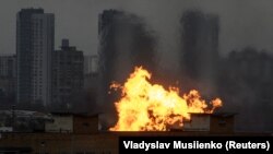 Imagine cu caracter ilustrativ, cu o explozie survenită în urma unui atac al armatei ruse asupra Kievului, în 2 ianuarie.