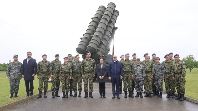 Ambasadorka Kine obišla kineski raketni sistem u Vojsci Srbije