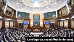 Токаев выступает в парламенте. Астана, 1 сентября 2023 года