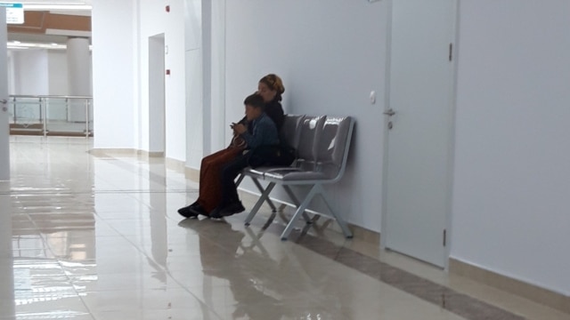 Diňle: "Guduz ýokuşmalary' ilatda alada döredýär, saglyk resmileri düşündiriş bermeýär Diňle: "Guduz ýokuşmalary' ilatda alada döredýär, saglyk resmileri düşündiriş bermeýär