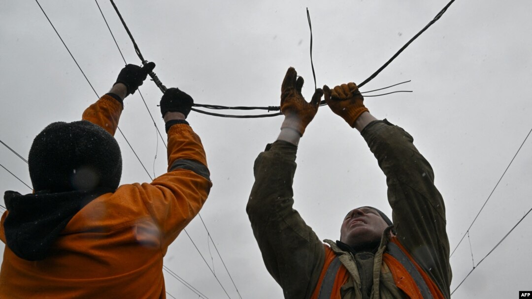 Ucraina îşi poate relua exportul de energie electrică după o pauză de şase luni