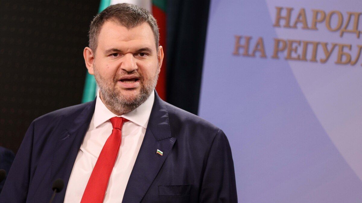 Делян Пеевски, депутат от ДПС и санкциониран за корупция по
