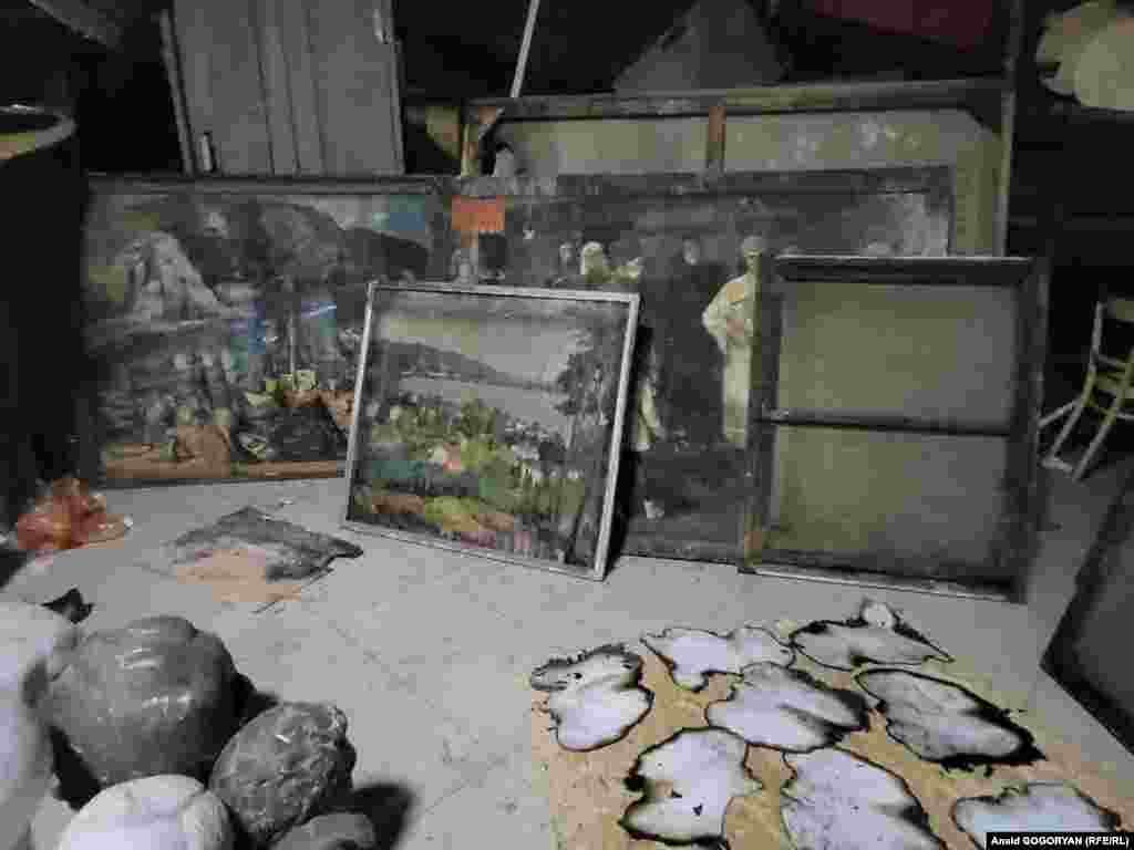 ბევრი ნახატი გამოუსწორებლად დაზიანდა. რუსეთის კულტურის მინისტრმა ოლგა ლუბიმოვამ განაცხადა, რომ ხანძარს გადარჩენილი ნამუშევრების სარესტავრაციაში რუსი სპეციალისტები ჩაერთვებიან.&nbsp;