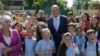 Președintele Klaus Iohannis a participat la ceremonia de deschidere a anului școlar de la Școala Gimnazială nr. 162 din București.