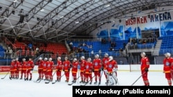 Кыргызстандын хоккей боюнча улуттук курама командасы. Бишкек. 10-март, 2024-жыл. 
