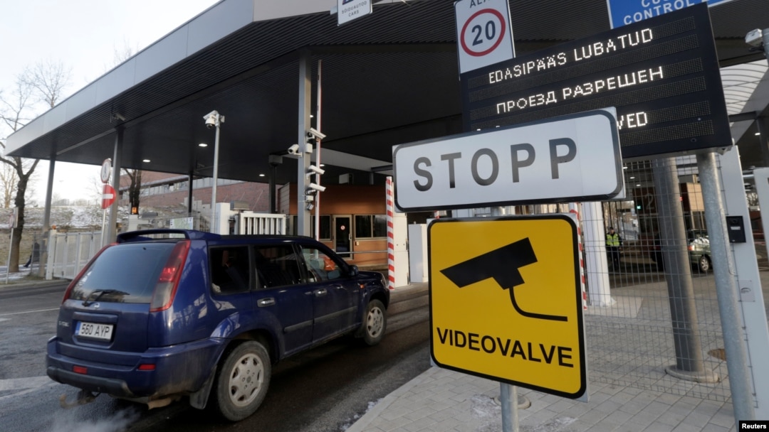 A border crossing between Russia and Estonia (file photo)