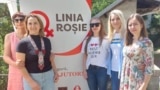 Voluntarele de la Linia Roșie Italia. De la stânga la dreapta: Lilia Olog, Eugenia Ursu, Svetlana Jereghi, Gabriela Mitrofan, Viorica Mereuță-Jora.