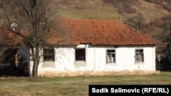 Porodična kuća Salke Hadžića nije obnovljena.