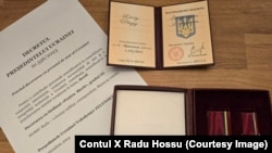 Decorația primită de Radu Hossu din partea președintelui Ucrainei, Volodimir Zelenski, in septembrie 2023.