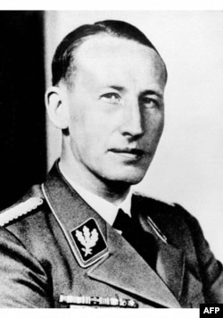 Reinhard Heydrich bio je jedan od glavnih tvoraca "Konačnog rešenja", eufemizma korišćenog za progon i istrebljenje Jevreja iz Evrope tokom Drugog svetskog rata (datum nastanka fotografije nepoznat).