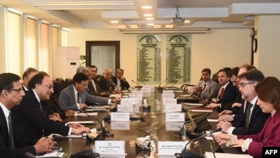 Freedom Conference 2025 event venue with attendees engaging in discussions